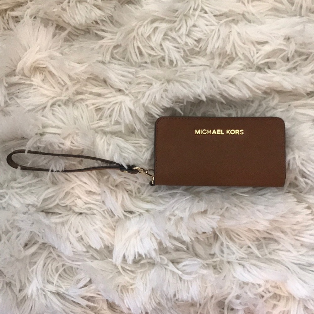NEW! Michael Kors Wristlet